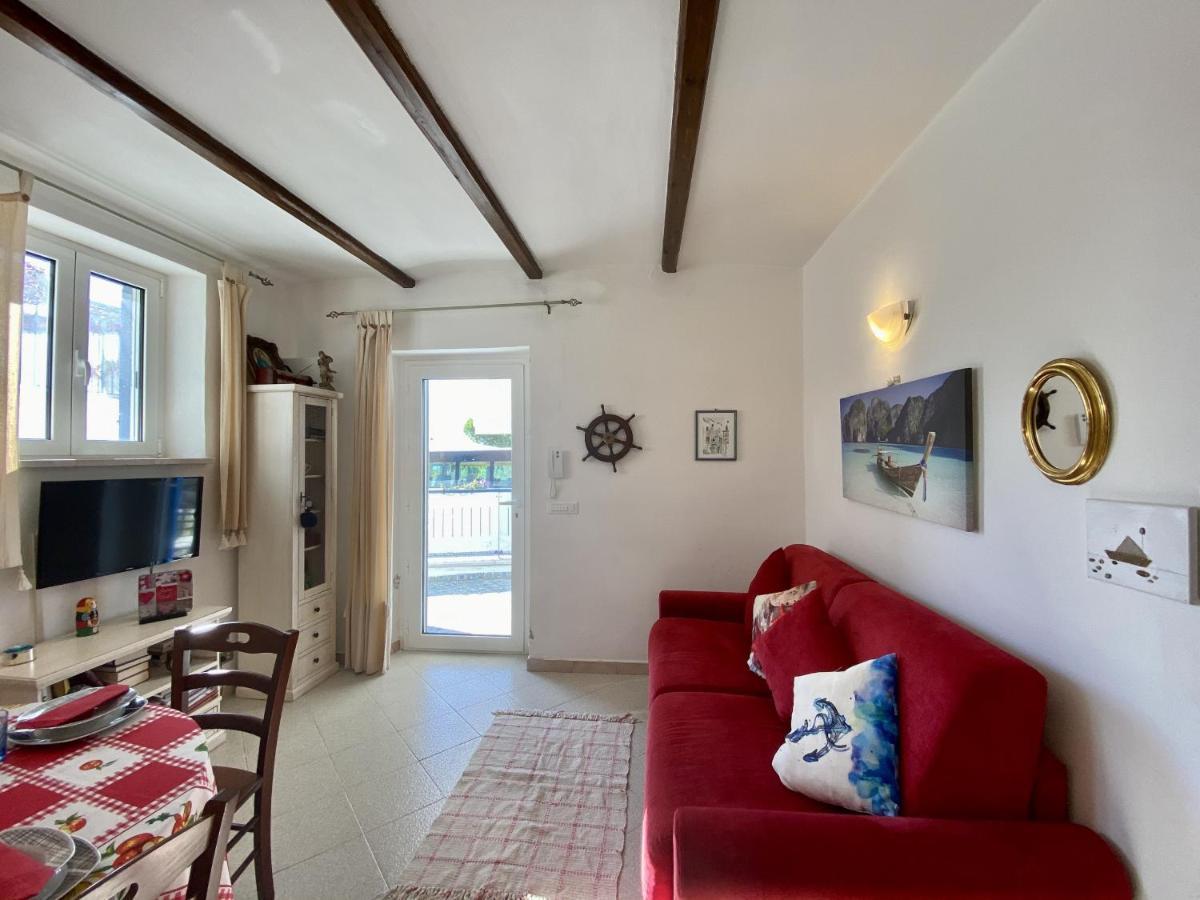 ספרלונגה Holidaycasa Mike - Con Terrazzo Vista Mare מראה חיצוני תמונה