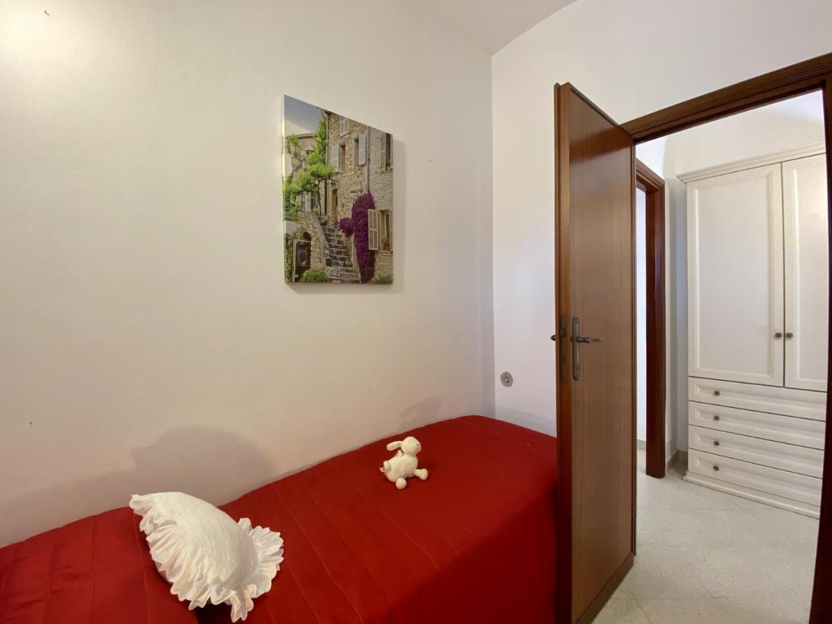 ספרלונגה Holidaycasa Mike - Con Terrazzo Vista Mare מראה חיצוני תמונה