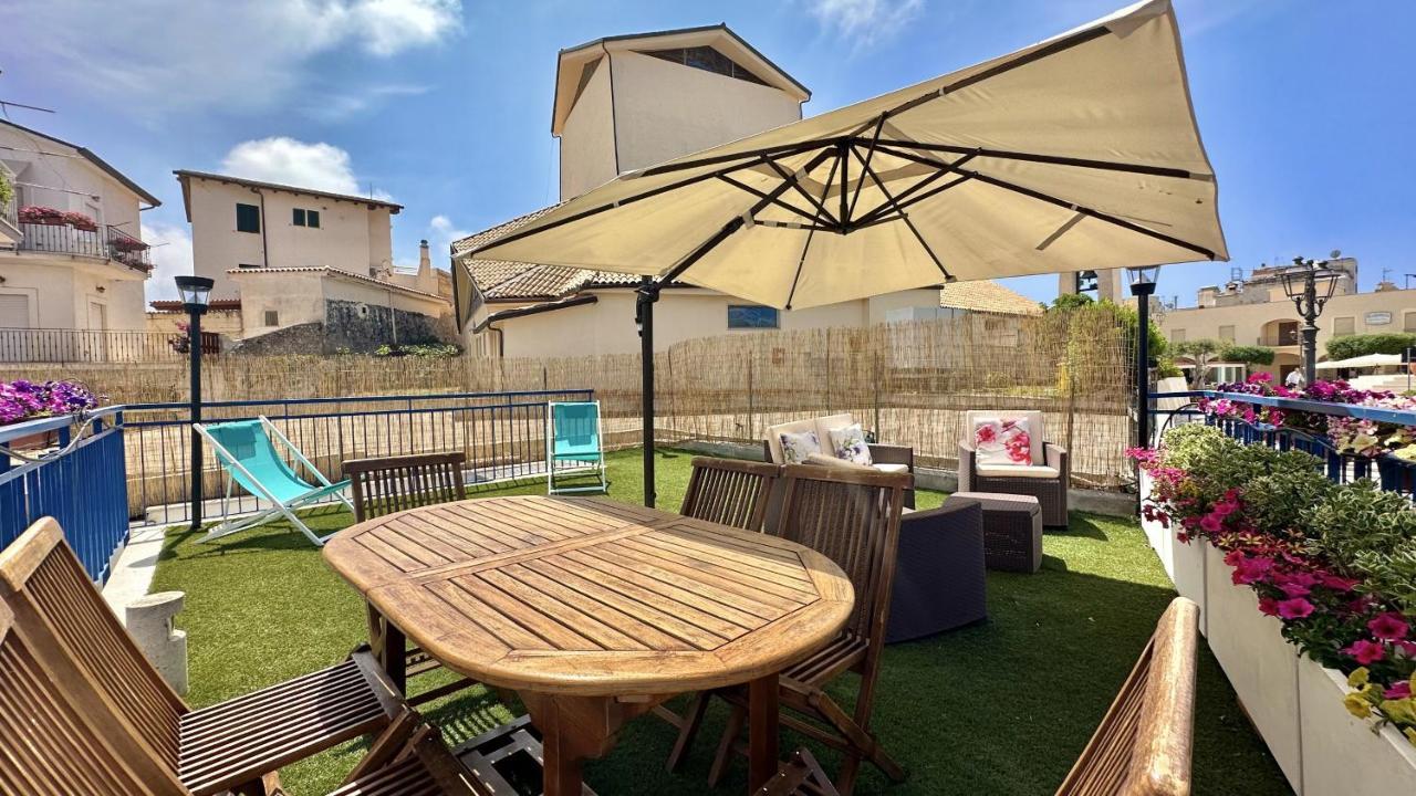ספרלונגה Holidaycasa Mike - Con Terrazzo Vista Mare מראה חיצוני תמונה